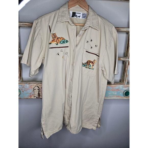 Tiger khaki Collared Button Up Top Ladies size Medium by Shipshe - Picture 4 of 12